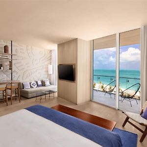 Camera deluxe con letto king size con vista sull'oceano